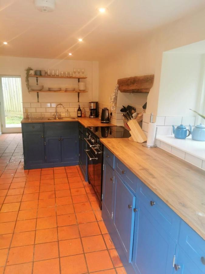 Glenfield Cottage - Secluded Luxury Deep In The Oxfordshire Countryside Wilcote Exterior foto